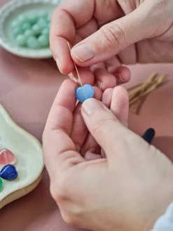 Assorterede smykkedekorationer