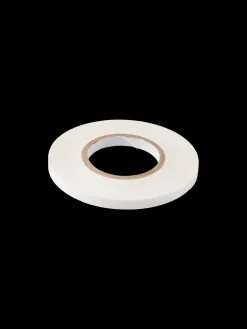 Dobbeltklæbende tape