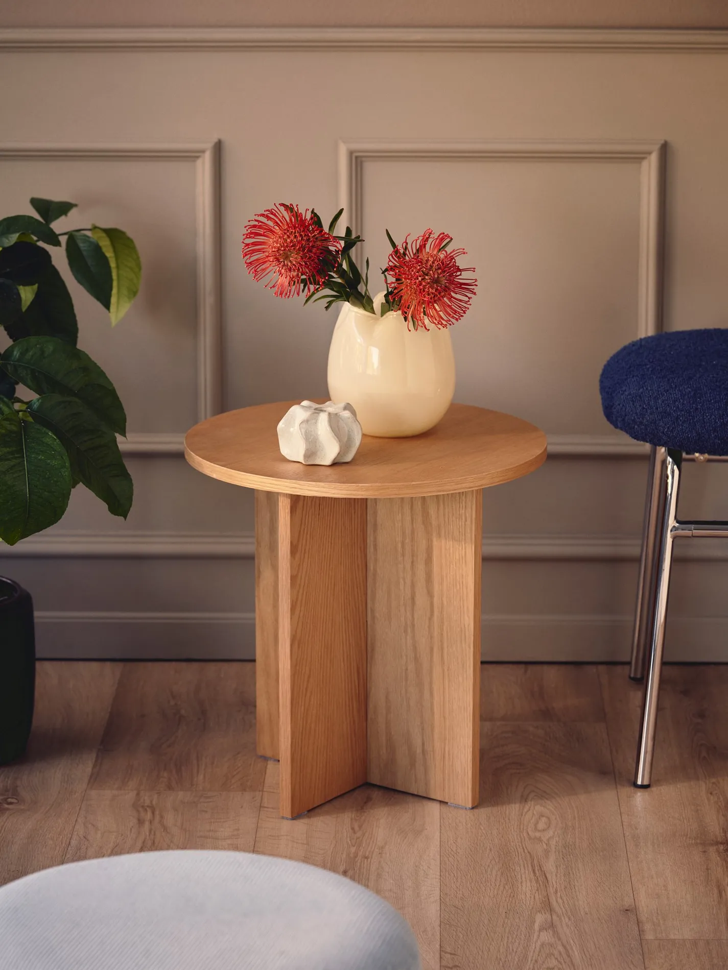 Rundt sidebord